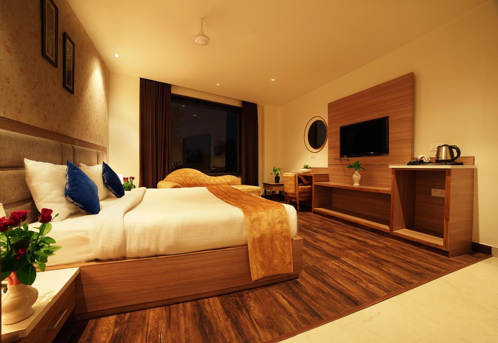 Hotel Treehouse London Street Amritsar Exterior foto