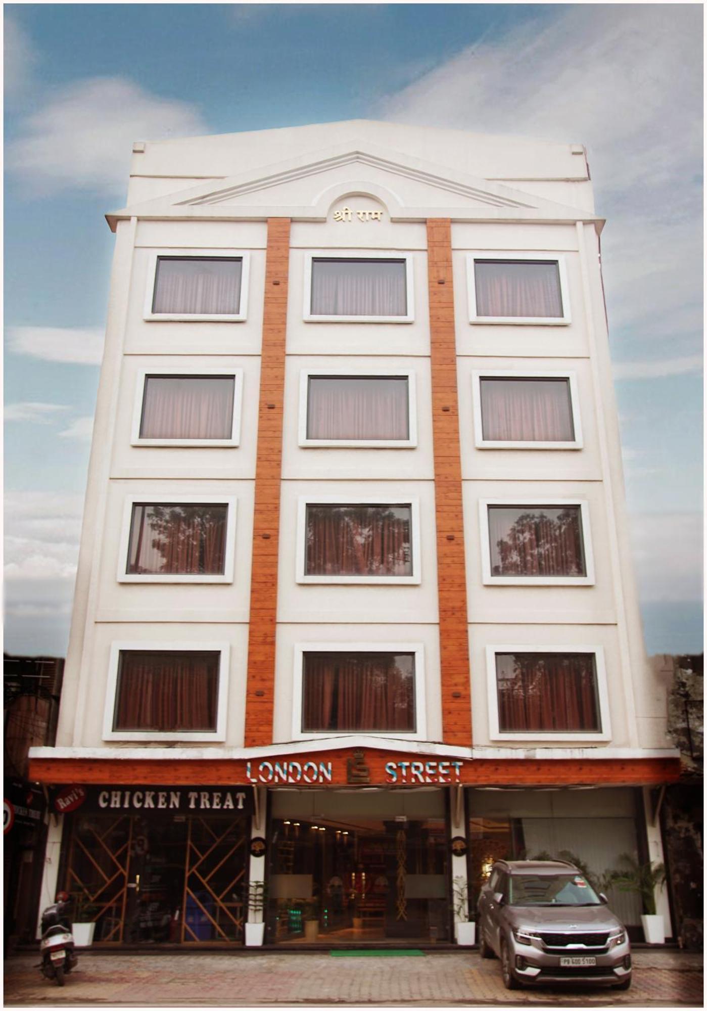 Hotel Treehouse London Street Amritsar Exterior foto